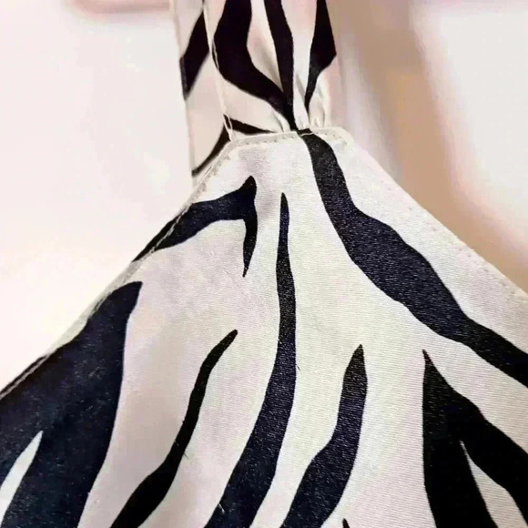 Vintage 90's silky maxi look satin night dress. Zebra print. - Picture 8 of 8